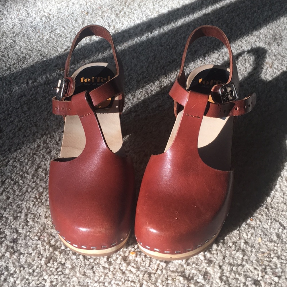 Swedish hasbeens skyhigh t-strap 36